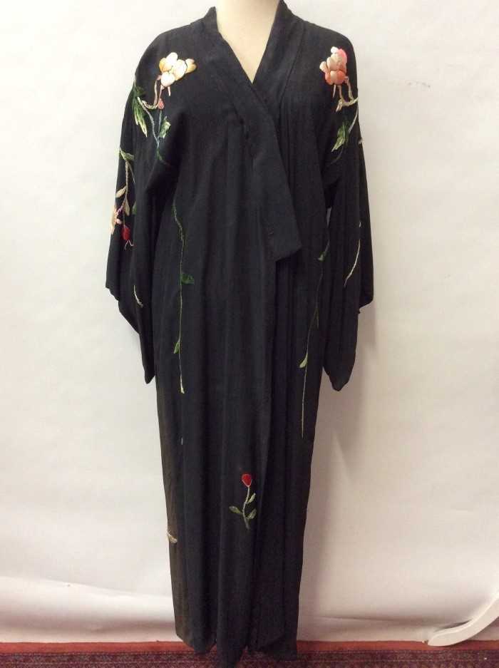 Lot 1713 - Mid 20th century Japanese robe