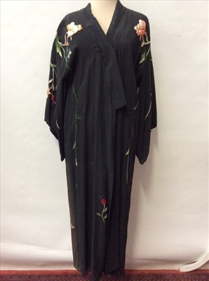 Lot 1713 - Mid 20th century Japanese robe