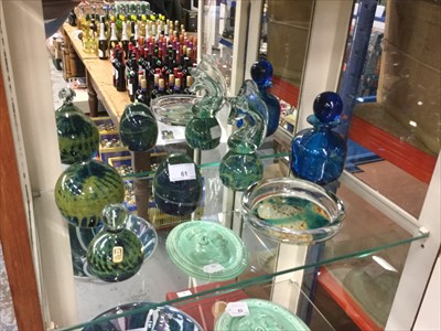 Lot 61 - Six pieces of Mdina glassware