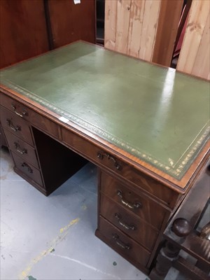 Lot 871 - Good quality Georgian style mahogany kneehole partners desk with inset leather lined top