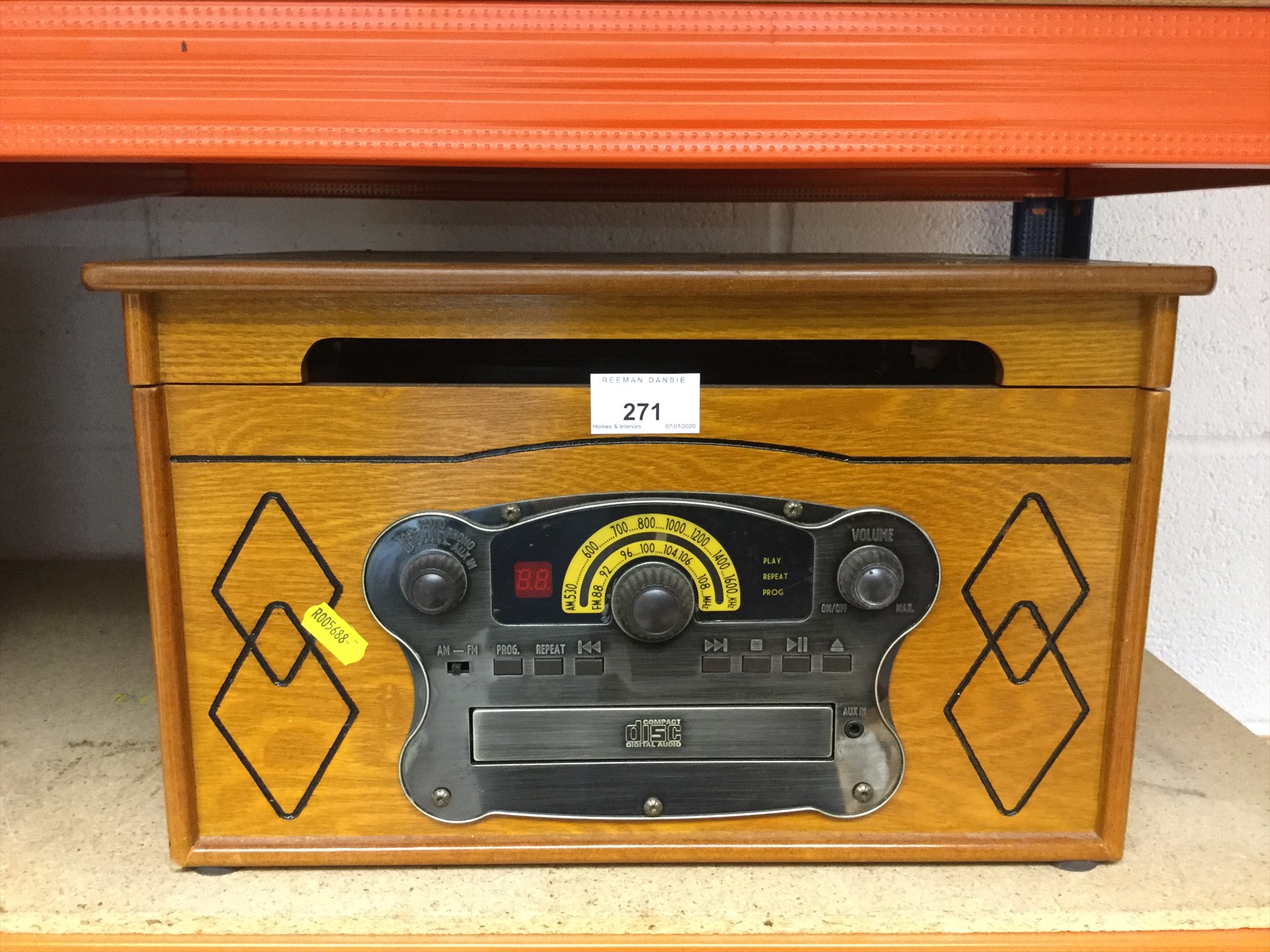 Lot 271 Combination Record player, CD player and