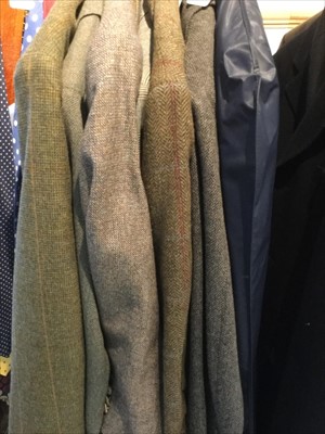 Lot 343 - Group of good quality Gentleman's tweed suits and jackets to include Gieves & Hawkes (most approx. 42")