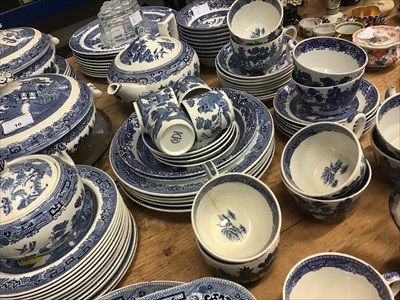 Lot 10 - Collection of blue and white Willow pattern dinner, tea and coffee ware - predominantly Wedgwood