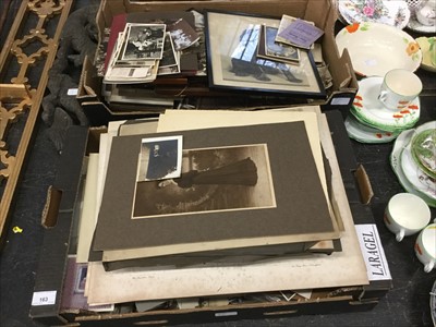 Lot 163 - Collection of Victorian and later photographs loose and in albums