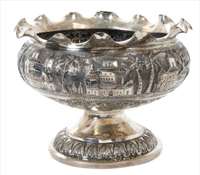 Lot 216 - Late 19th / early 20th century Indian silver rose bowl