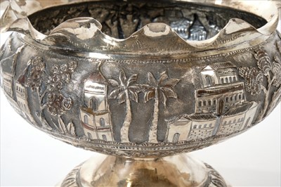 Lot 216 - Late 19th / early 20th century Indian silver rose bowl