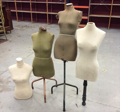 Lot 481 - Four clothes mannequins