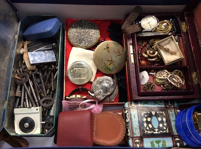 Lot 677 - Jewellery including gold 9ct bar brooch, other vintage jewellery in leather jewellery box, WWII period wristwatch and sundries