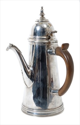 Lot 222 - Edwardian Britannia Standard silver coffee pot