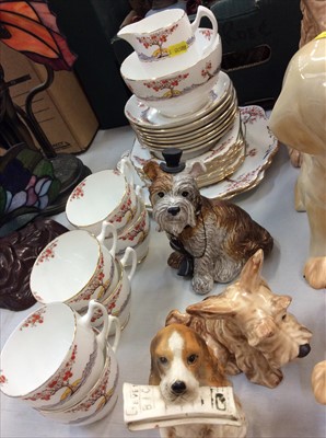 Lot 458 - Group of Sylvac and other animal ornaments together with a teaset