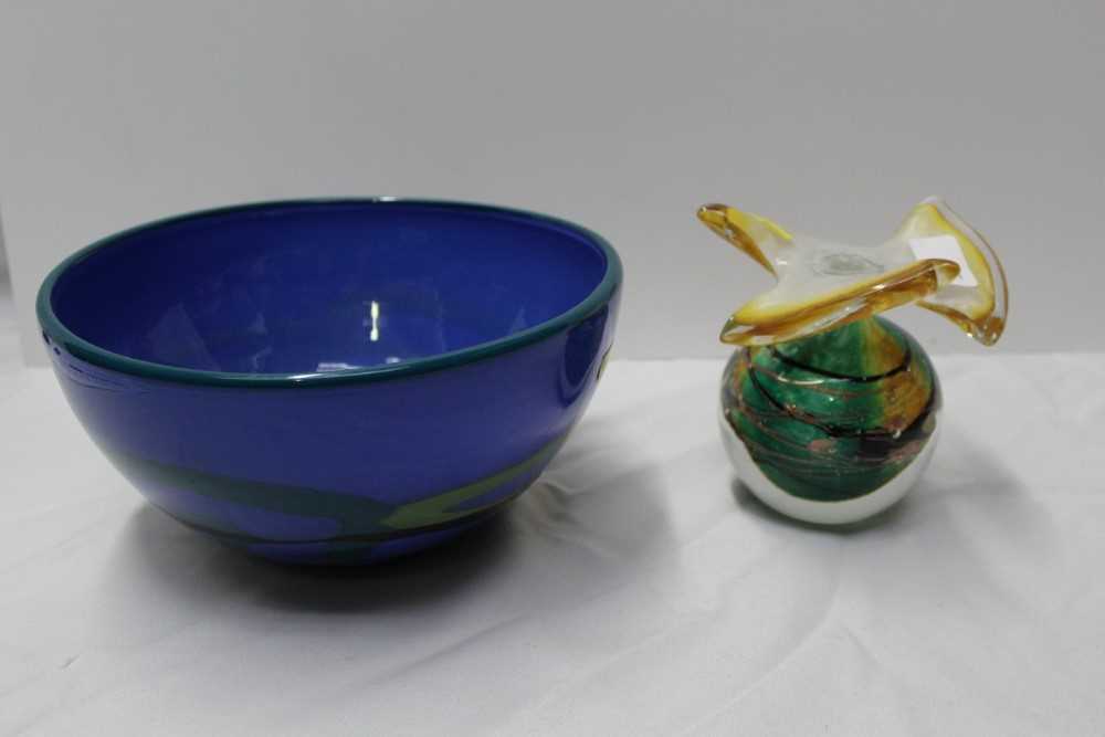 Lot 855 - Blue Art glass bowl (indistinctly signed) together with an Art glass ornament (2)