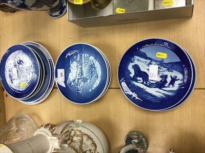 Lot 365 - Collection Royal Copenhagen blue and white Christmas plates and others (11)