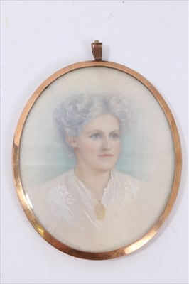 Lot 770 - Early 20th century portrait miniature in gold frame