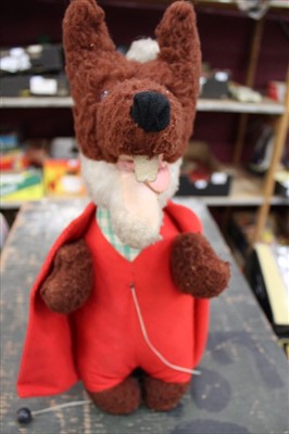 Lot 1423 - Basil Brush talking toy