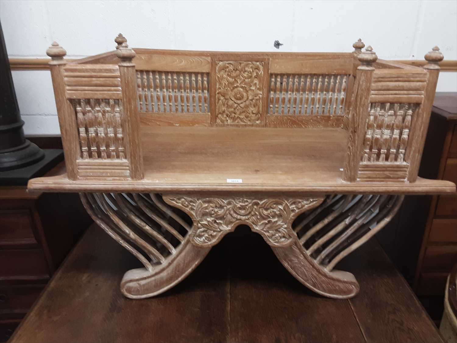 Lot 1012 - Eastern Howdah seat