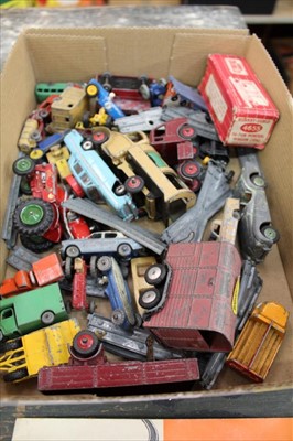 Lot 1424 - Collection of vintage diecast vehicles to include Dinky, Hornby