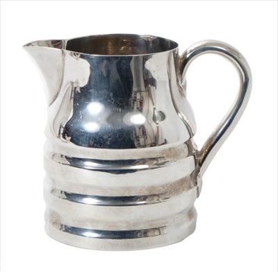Lot 224 - Edwardian silver cream jug