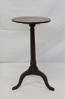 Lot 1274 - Rare mid 18th century yew wine table