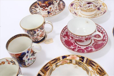 Lot 100 - Collection of 18th and 19th century ceramics, including Royal Crown Derby Imari wares