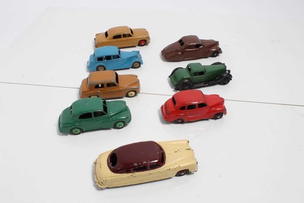 Lot 1356 - Dinky toys selection of early unboxed saloon cars and Austin Devon, Ford Sedan, Lincoln Zephyr, Morris Oxford and others