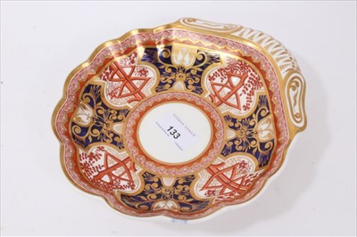 Lot 133 - Spode shell shaped dish, circa 1815, decorated in the Dollar pattern