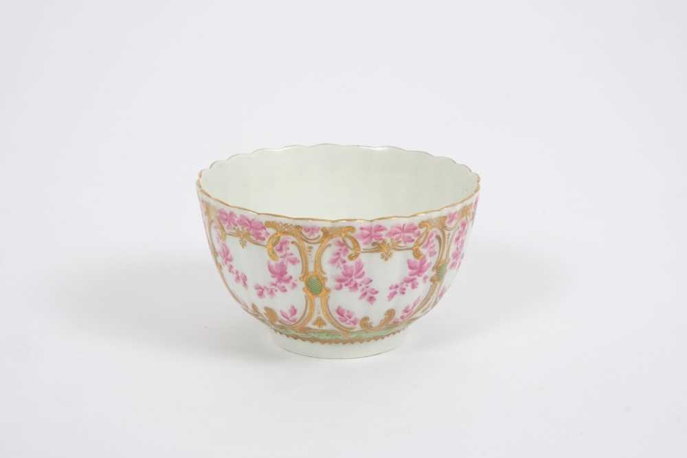 Lot 143 Worcester fluted tea bowl, circa 1772