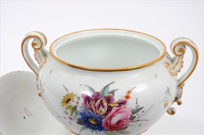 Lot 138 - A Chamberlain's Worcester large two handled bowl and cover