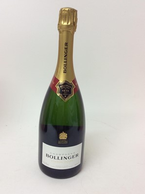 Lot 41 - Champagne - three bottles, Bollinger, Moët & Chandon Rose