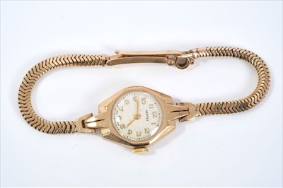 Lot 571 - 1950s ladies 9ct gold Vertex cocktail watch