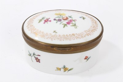 Lot 631 - 19th Century Dresden porcelain snuff box