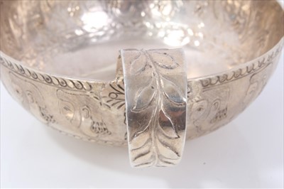Lot 328 - Edwardian silver replica Ancient Greek Mycenaen wine cup