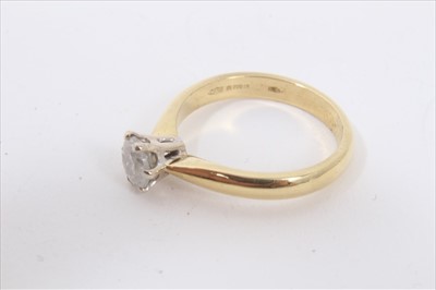 Lot 32 - 18ct gold diamond single stone ring