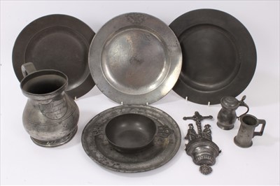 Lot 758 - Collection of antique pewter