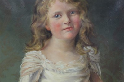 Lot 1035 - English School, late 19th / early 20th century, oval oil on canvas - portrait of a young girl, in oval gilt frame