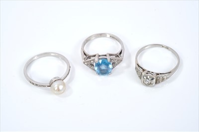 Lot 431 - Art Deco style 18ct white gold blue topaz and diamond ring, 18ct white gold diamond set ring and white gold cultured pearl ring