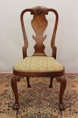 Lot 1374 - George I style figured walnut side chair