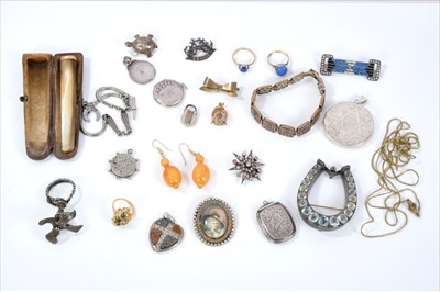 Lot 448 - Group antique and later silver jewellery and bijouterie