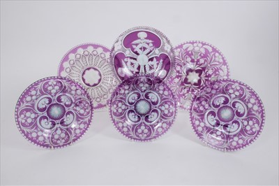 Lot 154 - Six fine quality late 19th / early 20th century intaglio-cut crystal glass dishes