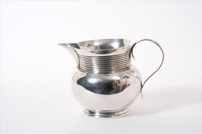 Lot 340 - Edwardian silver milk jug