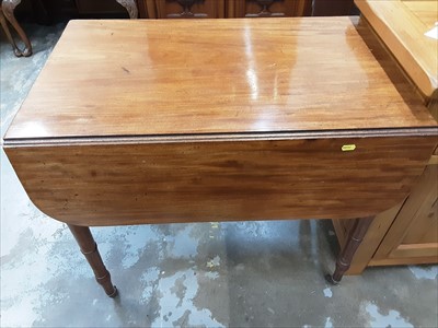 Lot 78 - 19th century mahogany Pembroke table