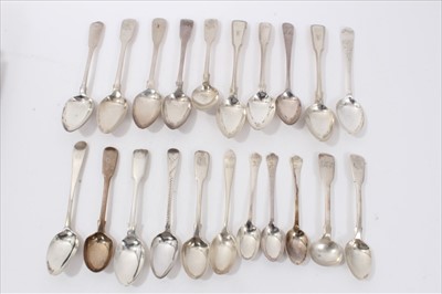 Lot 48 - Large collection Georgian and later silver teaspoons