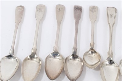 Lot 48 - Large collection Georgian and later silver teaspoons