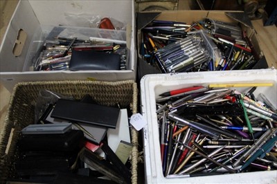 Lot 1899 - Large collection of pens, including vintage and modern, many cased, in 4 large boxes