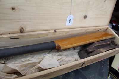 Lot 1426 - Early 20th Century Bat and trap cricket game in original pine box