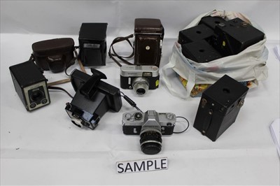 Lot 1805 - Collection of various cameras