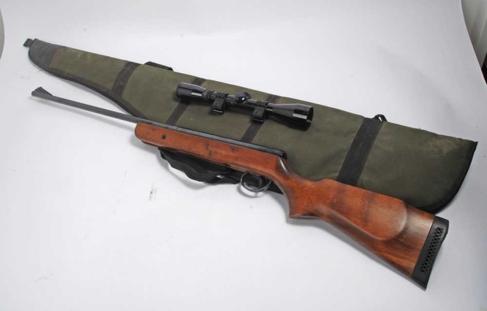 Lot 801 - BSA Supersport .177 Air Rifle together with an Apollo 4 x 40 scope and a box of pellets, in canvas case