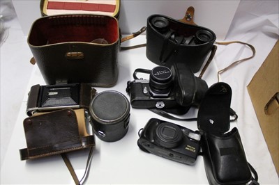 Lot 1804 - Cameras and accessories, including Pentax Spotmatic F with Takumar lens and case, Adox folding camera, Vivitar f2.5 28mm wide angle lens, Pentax 7x35 binoculars, etc