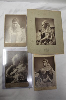 Lot 1091 - Autograph - HRH Queen Victoria Diamond Jubilee photograph