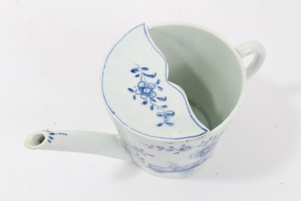 Lot 177 - Lowestoft feeding cup, c.1770