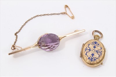 Lot 118 - 9ct gold amethyst bar brooch and Victorian locket
